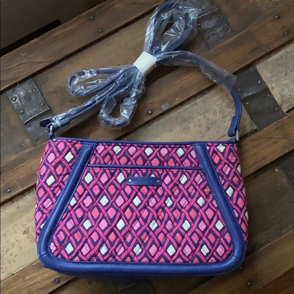 Vera Bradley Handbags - NWT Vera Bradley Katalina Pink Diamonds crossbody